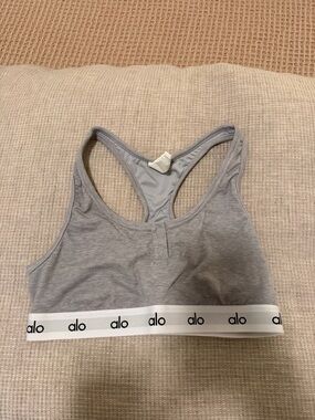 ALO Yoga Light Gray Ribbed Racerback Sports Bra with White Logo Band